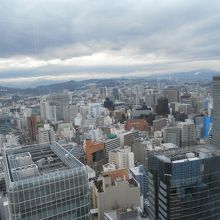 西側のフロアからの眺めです（北寄り）