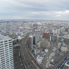 東側のフロアからの眺めです（東口側）