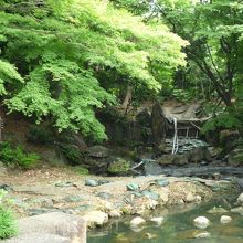 工事中でカバーがかけてありました