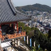 千光寺の裏山には巨岩がたくさんあります。境内からの眺めがきれいです。