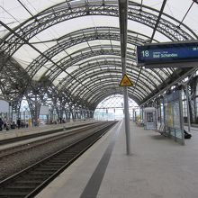 日曜日でもお店はオープン