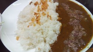 安いけど深いコクのカレーです