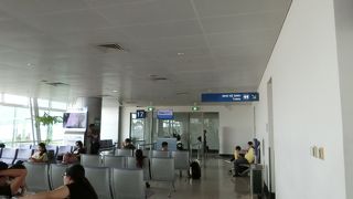 国際線の乗り継ぎに利用