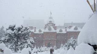 赤レンガの建物