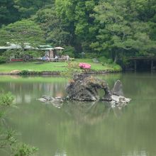 大泉水から見た吹上茶屋