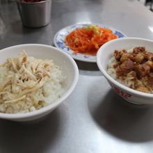 期待通りの鶏肉飯と魯肉飯