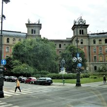 素敵な交差点コダーイ・クルンド