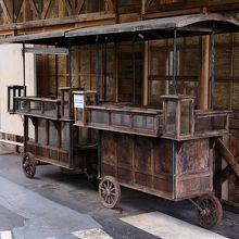 公園敷地内の物販エリアにて