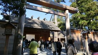 式年遷宮で新しい正宮に