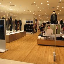 ユニクロ (サイアムパラゴン店)