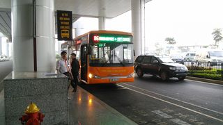 低料金で空港⇔ハノイ駅間の移動が可能！