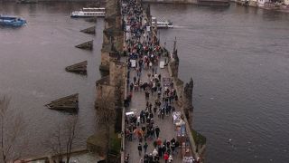 カレル橋の有名なアングル