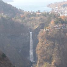 展望台から見た華厳の滝