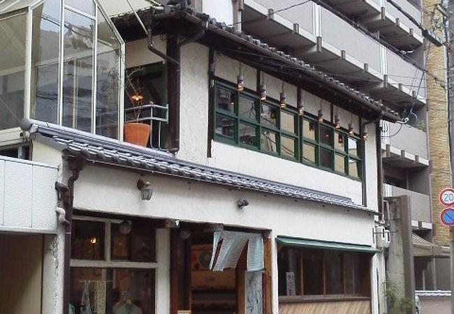 大阪発祥の手ぬぐい店です