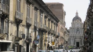 カターニアのランドマークです