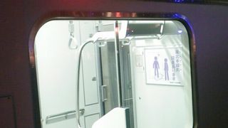 石巻20時58分発特別快速仙台行きは夜間の仙台行きの為か車内は非常に空いていました