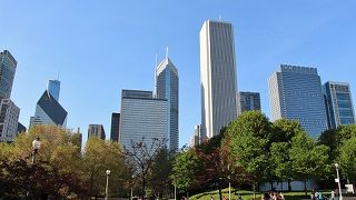 楽しい仕掛けいっぱいのシカゴ市民の憩いの公園