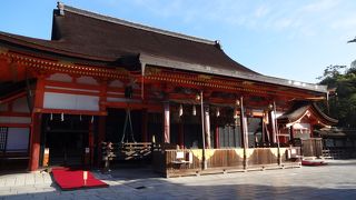 龍穴の上に建っている