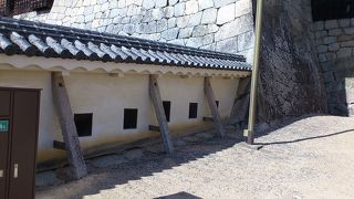 天守閣への入口を防御