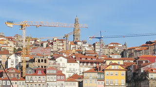 クレリゴス教会の塔です！