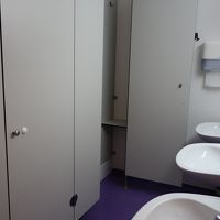 バスルームは男女共有です