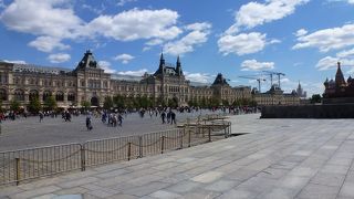 想像していたより狭い感じの赤の広場