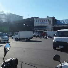 市場の入口