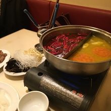 火鍋１人前2980円