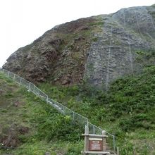 駐車場からの登り口