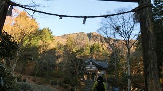 公時神社から上って乙女峠に降りるコースがポピュラー