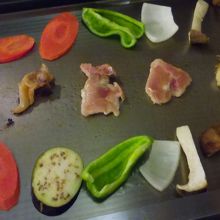 最初だけキレイに並べて焼いてた（笑）