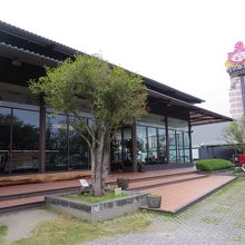 噴水鶏飯店忠孝路店