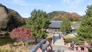 きれいな庭園があります。