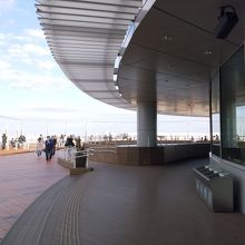 展望デッキをすぐ出たところから