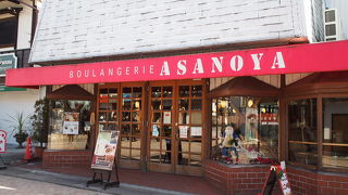 食べごたえのあるライ麦パン