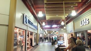 地元民に愛されるアウトレット