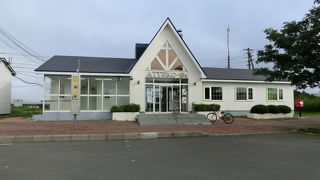 ちょっと立派な駅舎です