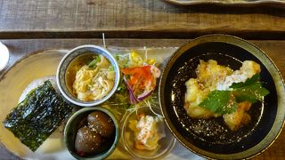 古民家カフェで、ほっこりランチ