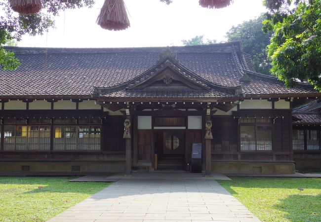 広大な嘉義公園内の中の日本の面影