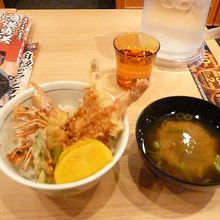 注文したエビ天丼
