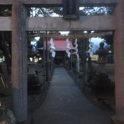 「三股の伝説」…悲劇を弔った神社です。