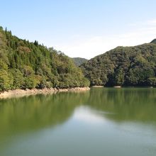 ダム湖“美穀湖 （みよしこ）”