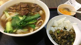刀削麺もある