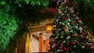 【中華街】(ボッタくり系)栗屋台の手口＆聘珍樓 横濱本店のクリスマスツリー
