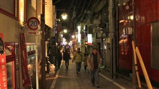 流石に夜は活気がある