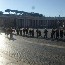 9時過ぎになると行列はこんな状態に…。