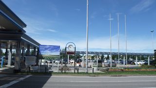 こぢんまりとしたアットホームな空港