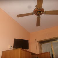 夏は扇風機タイプですので、ちょっと蒸し暑いかも？