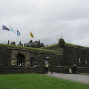 スコットランドを制する者が住んだ城