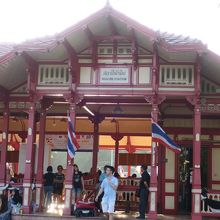 駅舎正面